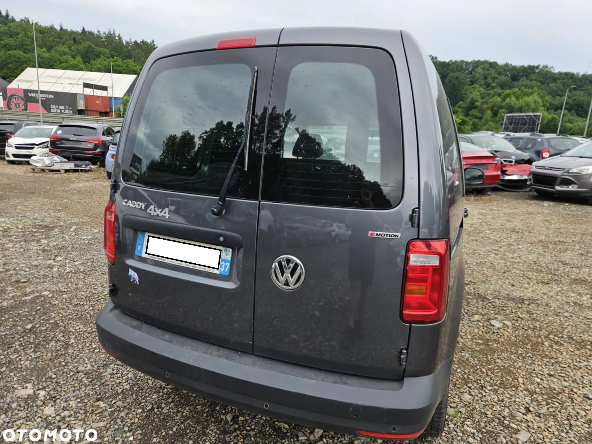 Volkswagen CADDY  4MOTION  2.0 TDI  AUTOMAT DSG - 18