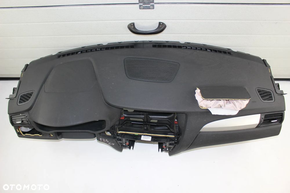 DESKA ROZDZIELCZA KOKPIT BMW X3 F25 EUROPA - 2