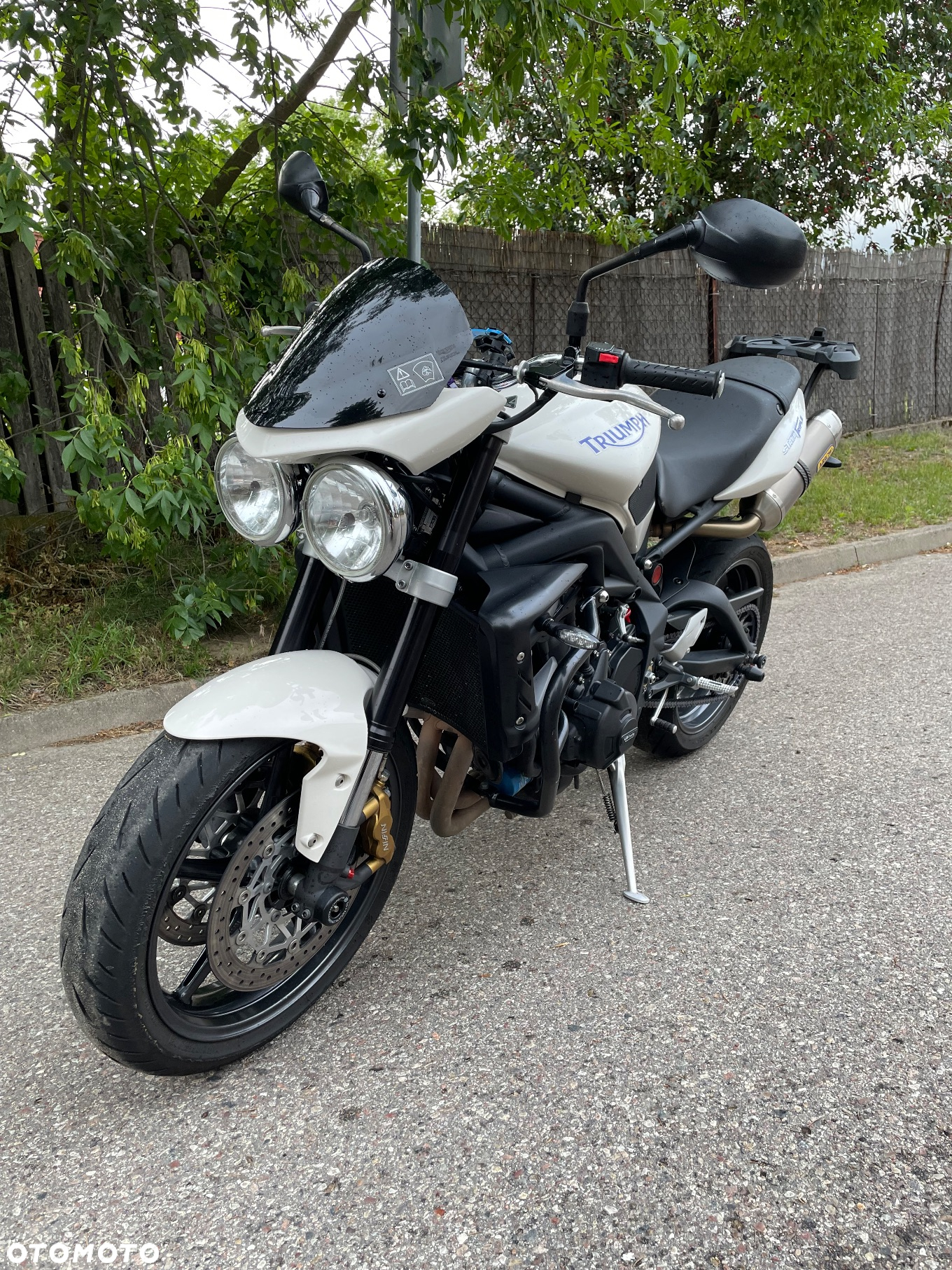 Triumph Street Triple - 4