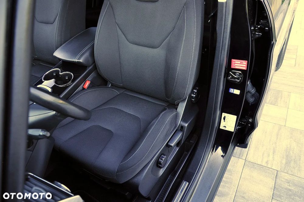 Ford S-Max - 9