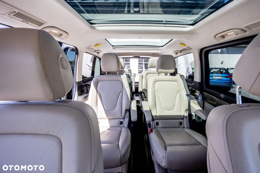 Mercedes-Benz Klasa V 300 d 4-Matic Exclusive 9G-Tronic (d³ugi) - 12