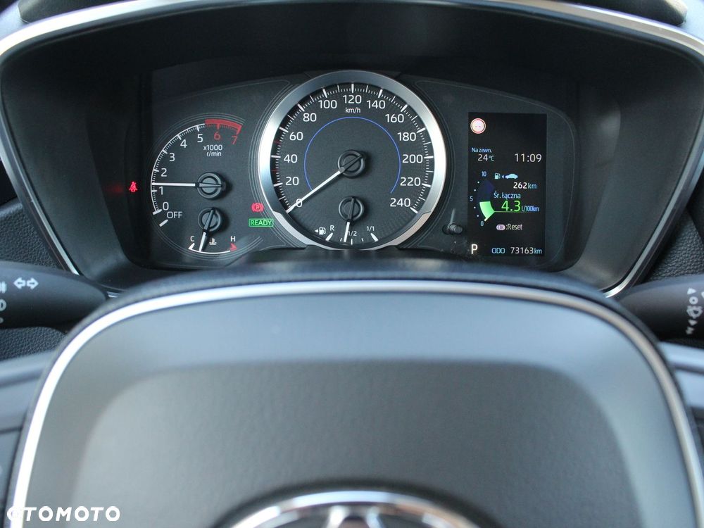 Toyota Corolla - 10