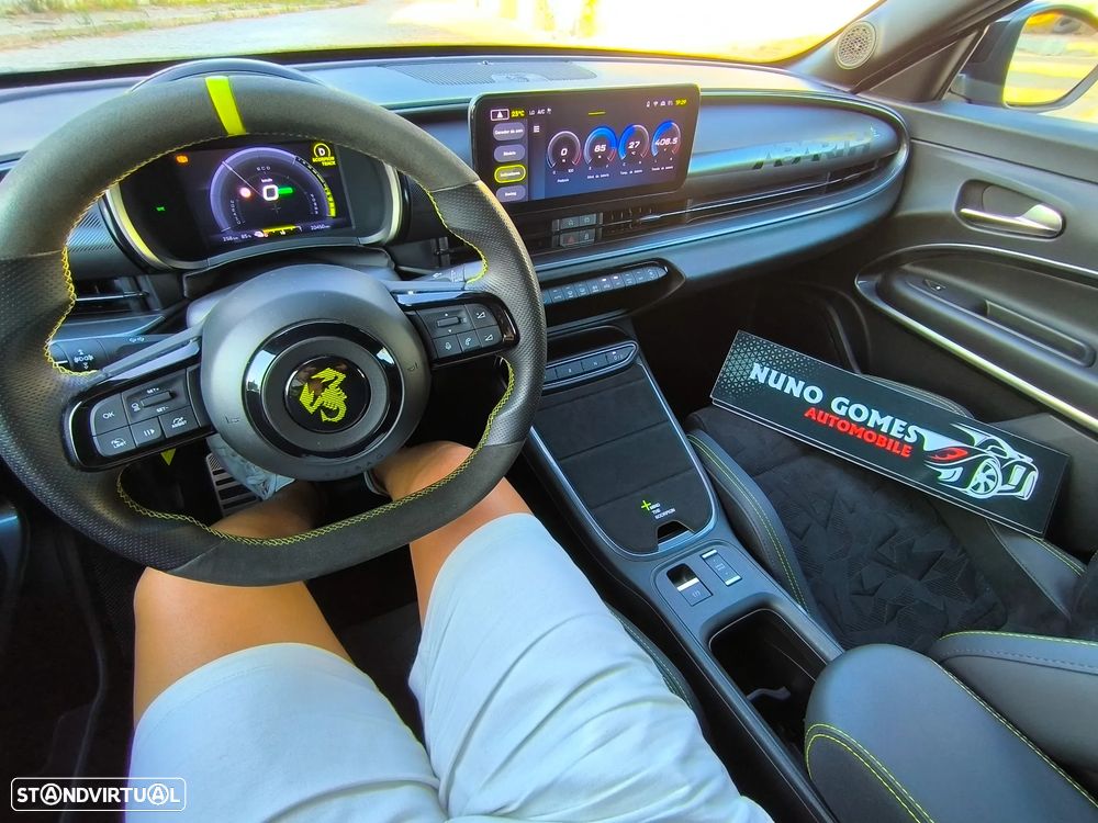 Abarth 600e 54 kWh Scorpionissima - 10