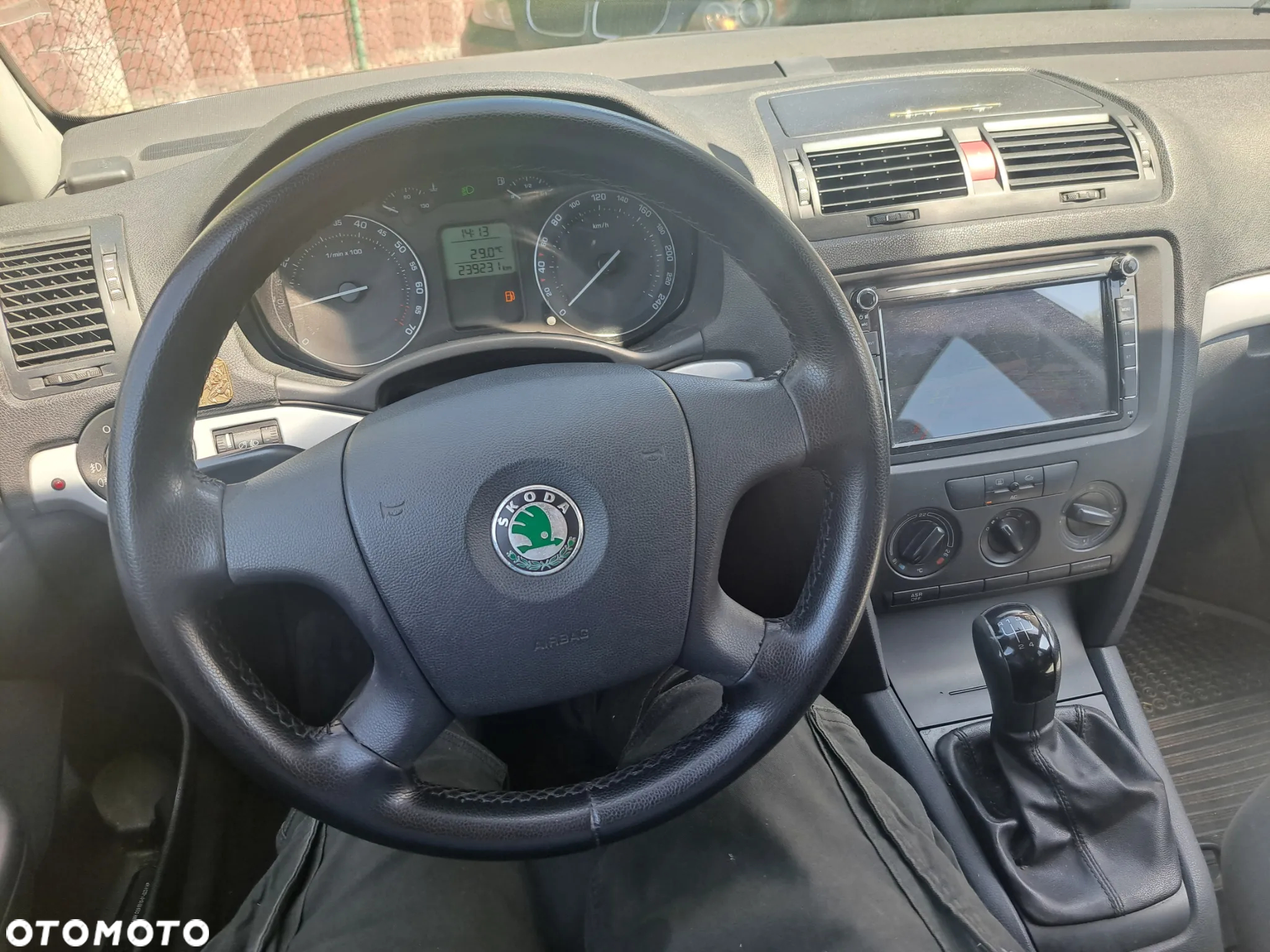 Skoda Octavia 1.6 Elegance - 11