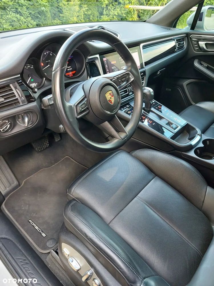 Porsche Macan - 11