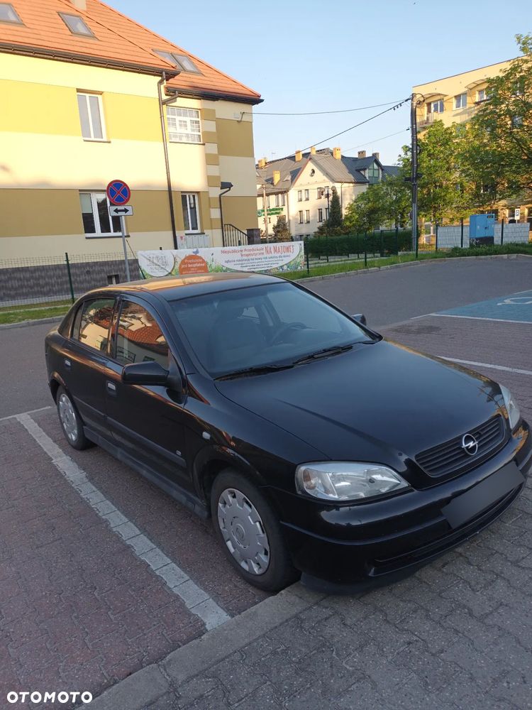 Opel Astra 1.4 - 4