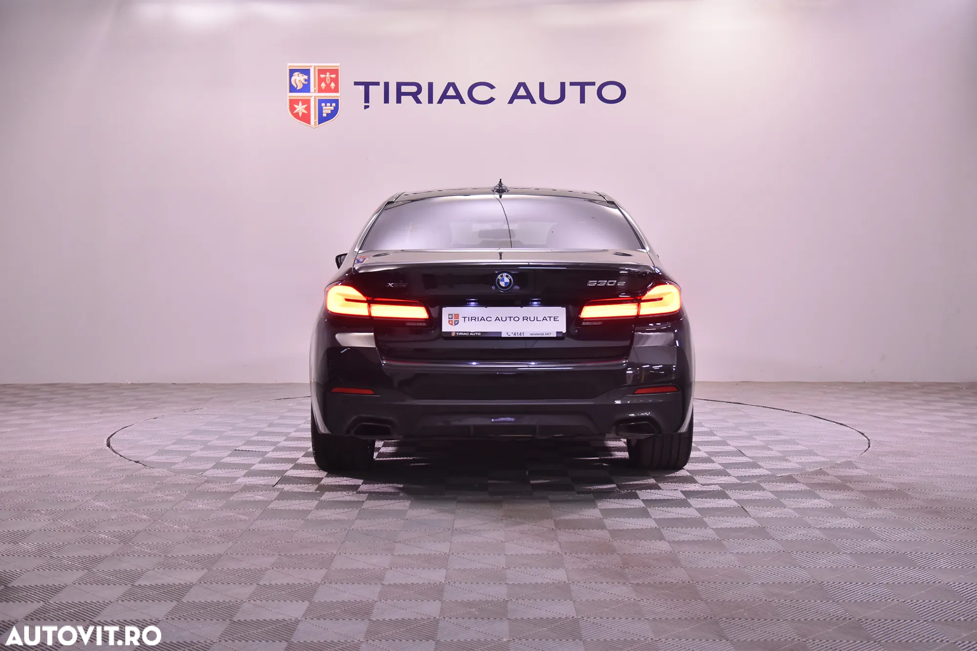 BMW Seria 5 530e xDrive Aut. - 4