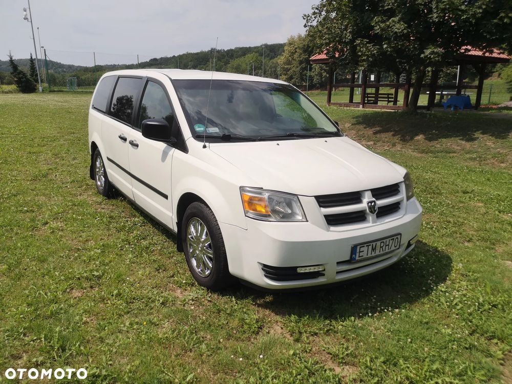 Dodge Caravan - 1