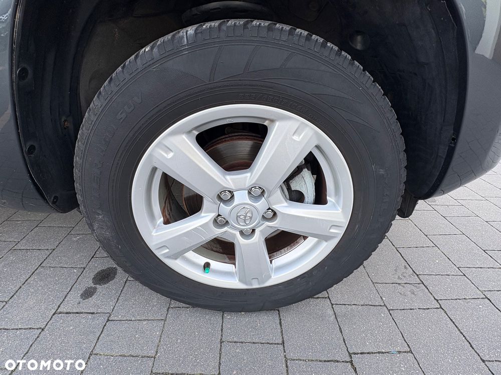 Toyota RAV4 - 28