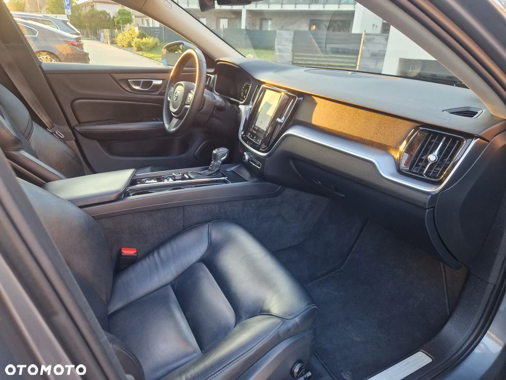 Volvo S60 T6 AWD Geartronic RDesign - 8