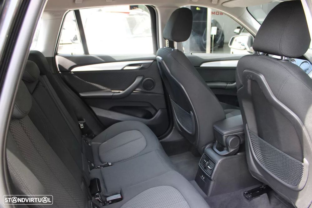 BMW X1 16 d sDrive - 23