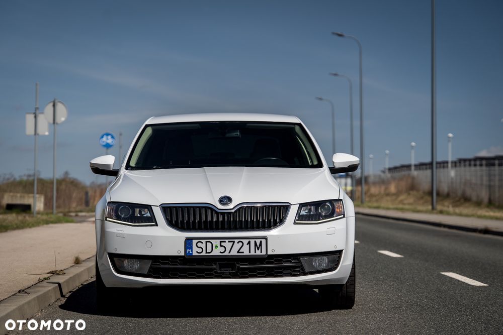 Skoda Octavia 1.8 TSI L&K DSG - 4