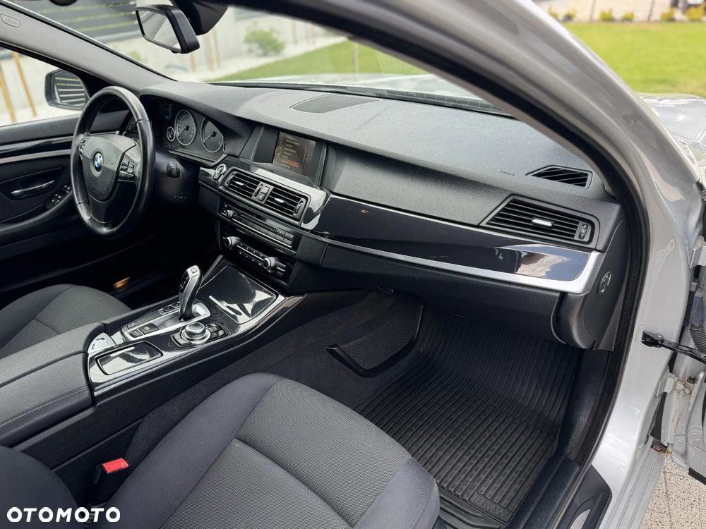 BMW Seria 5 520d - 19