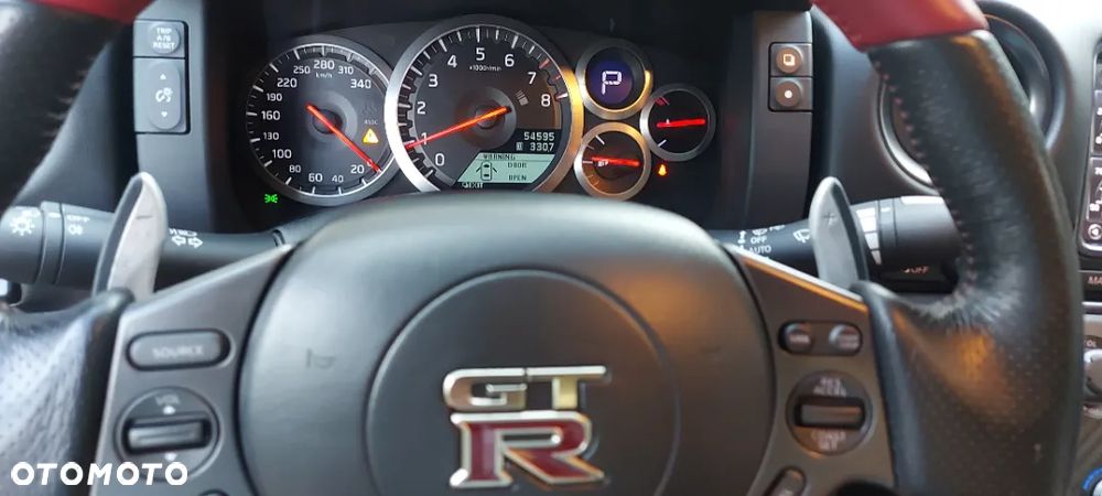 Nissan GT-R Black Edition - 18