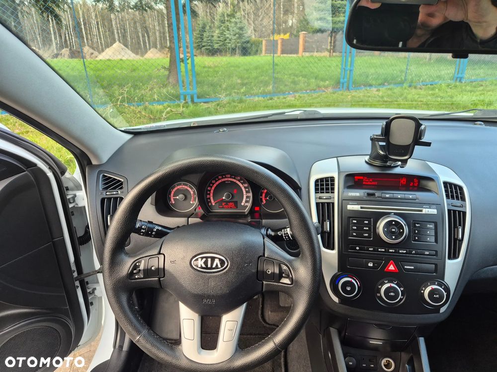 Kia Ceed 1.4 Comfort + - 22