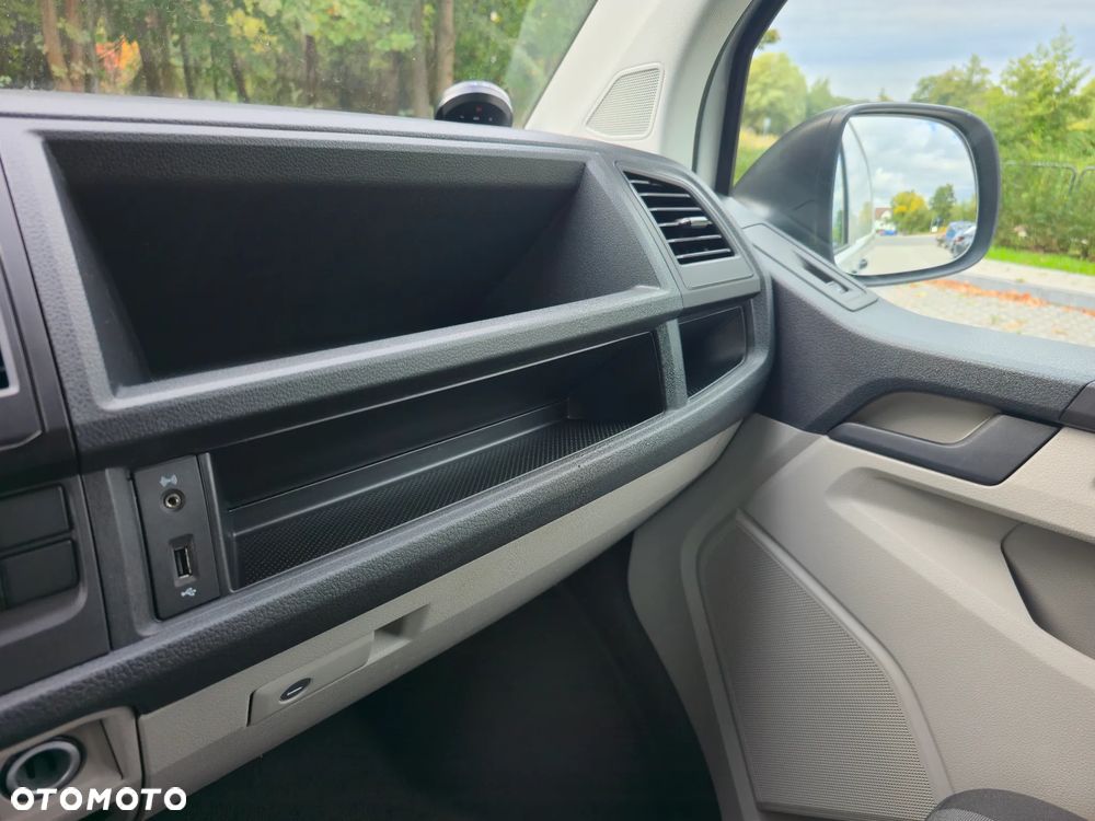 Volkswagen Transporter T6 - 18