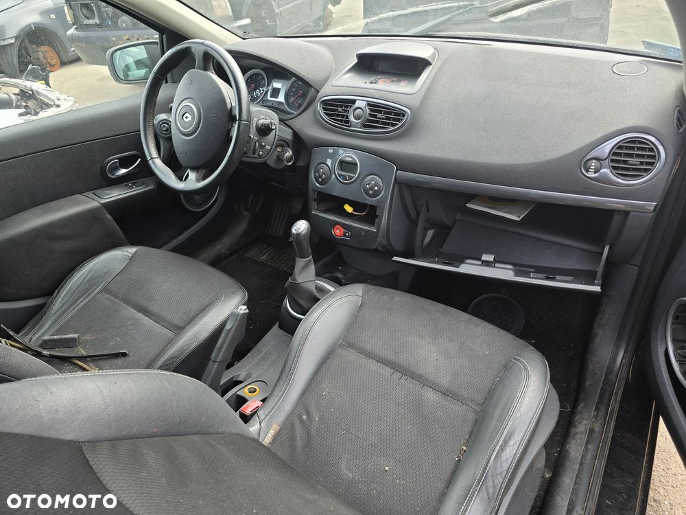 A135 / RENAULT CLIO III / NA CZĘŚCI - 7