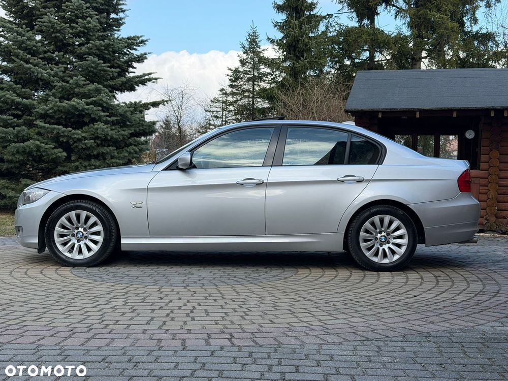 BMW Seria 3 320d xDrive DPF - 5