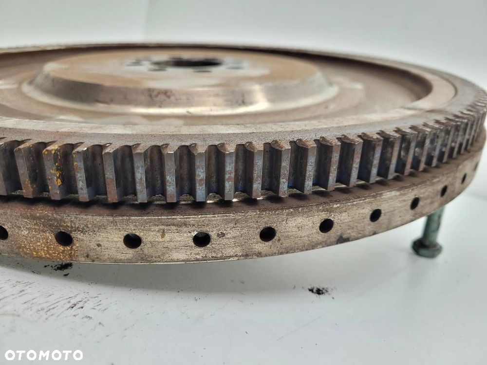 KOŁO ZAMACHOWE MAN TGL I 8.220 EURO 5 - 2