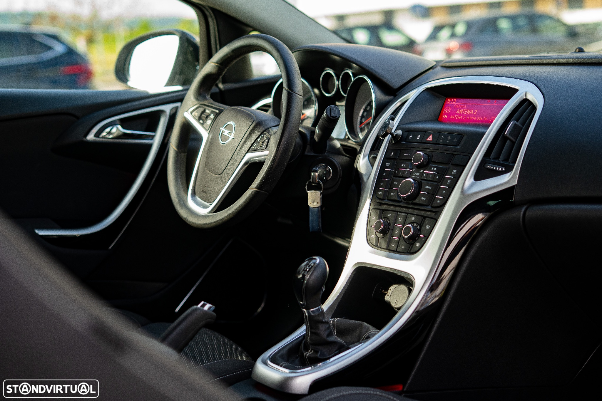 Opel Astra GTC - 12