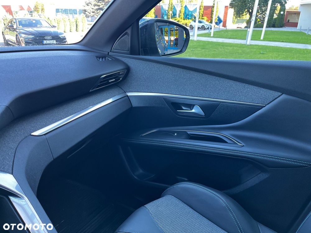 Peugeot 3008 1.5 BlueHDi Allure Pack S&S EAT8 - 28