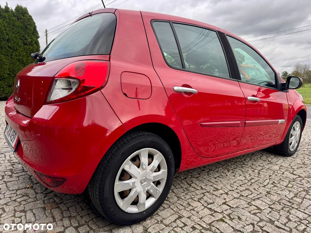 Renault Clio 1.2 16V Exception - 12