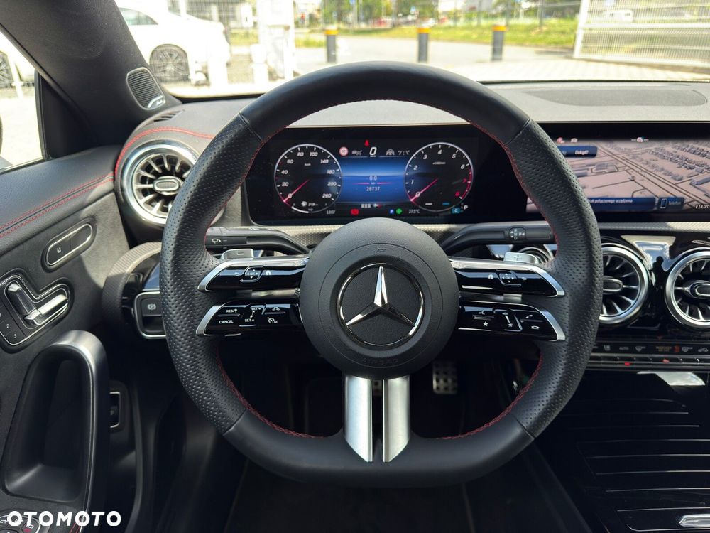 Mercedes-Benz CLA 220 4-Matic AMG Line 7G-DCT - 18