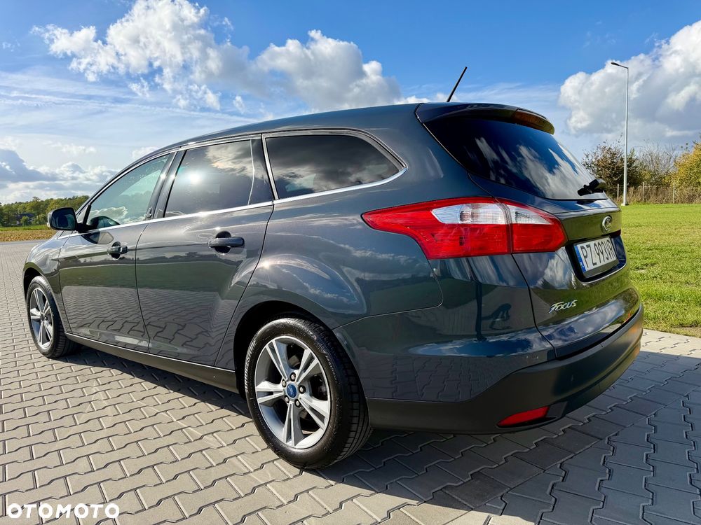 Ford Focus 2012 photo 3