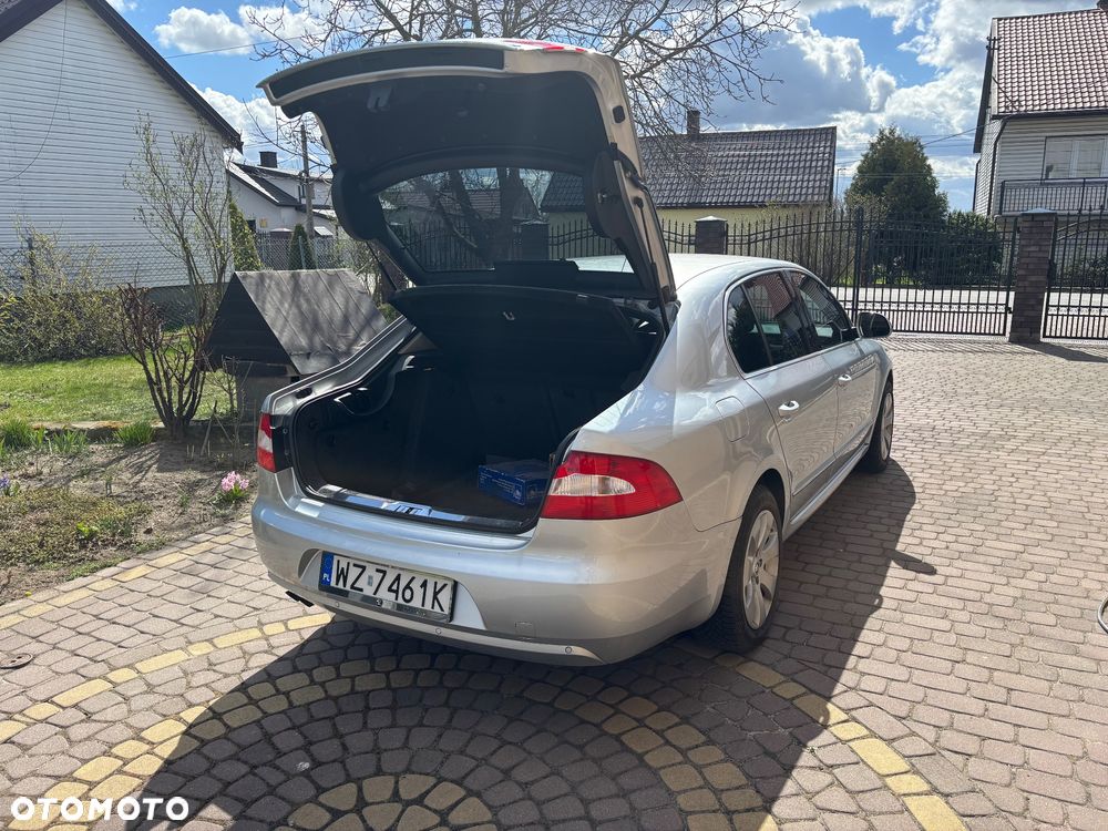 Skoda Superb 2.0 TDI Elegance - 6