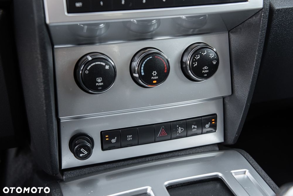 Dodge Nitro 4.0 Automatik R/T - 26