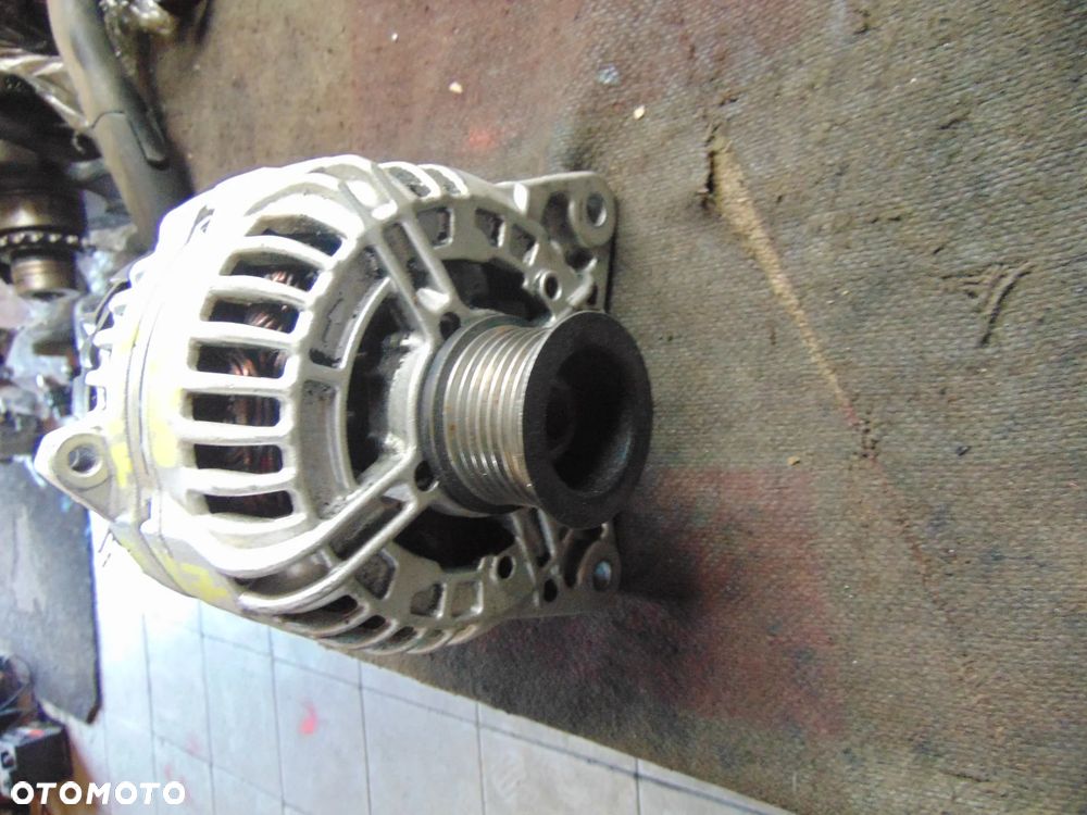 Alternator Trafick 2 2,0 dci 7pk - 3