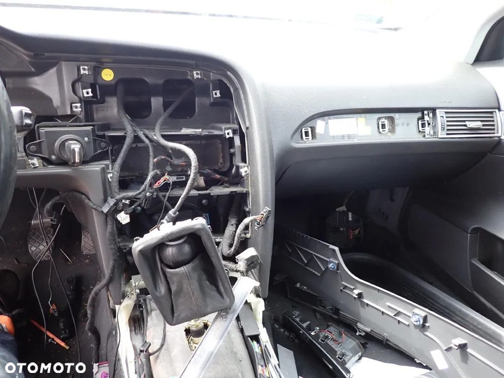 CZĘŚCI - Audi A6 C6 2,4B V6 177KM BDW SKRZYNIA 6B GYF SEDAN 2004r. INDEX - 9399 - 8