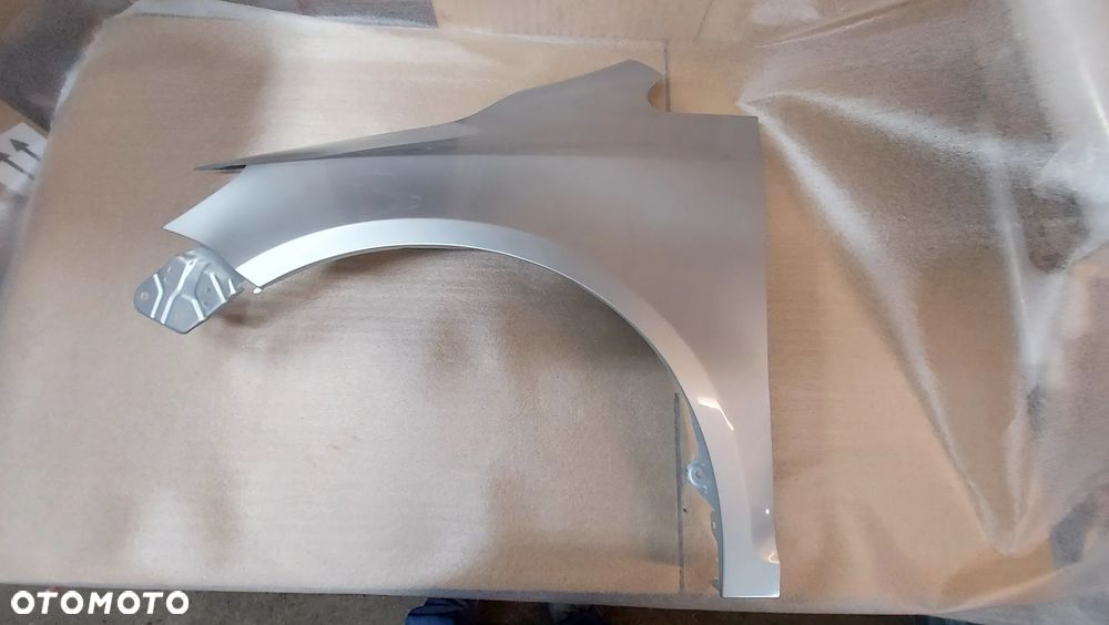 VW GOLF V 5 PLUS 05-09rok BŁOTNIK LEWY LUB PRAWY LA7W CYNK