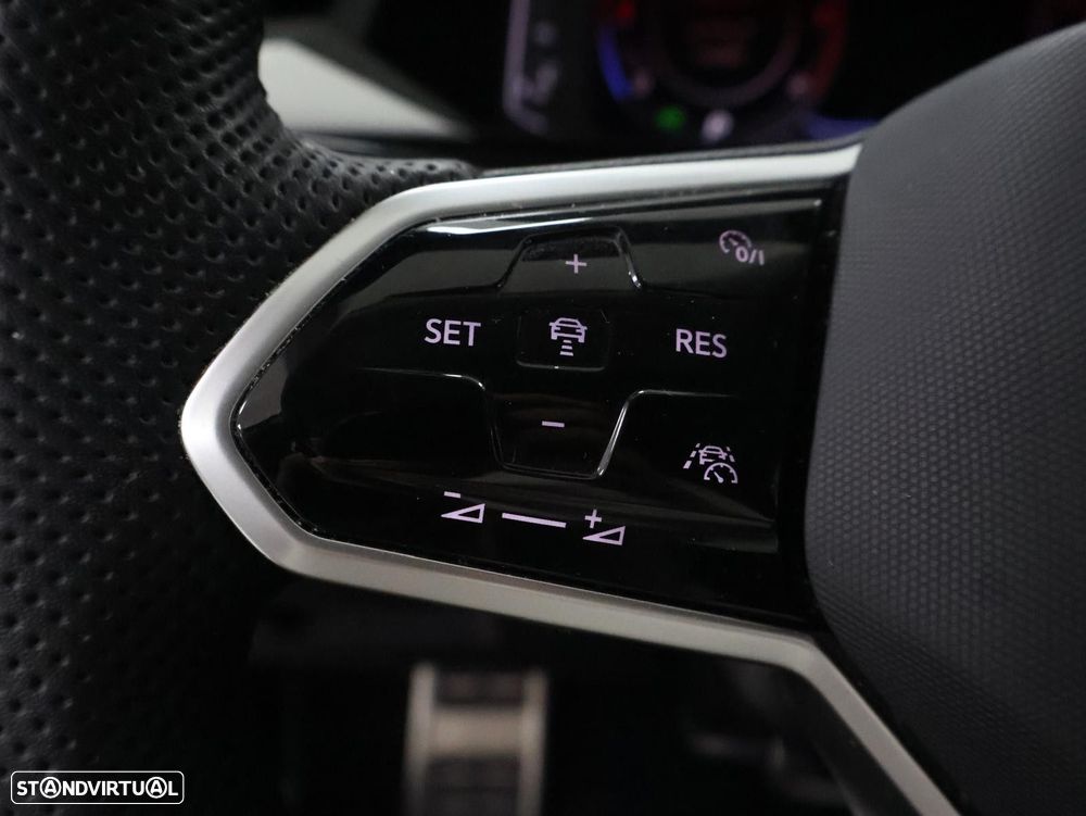 VW Arteon Shooting Brake 2.0 TDI Elegance DSG - 17