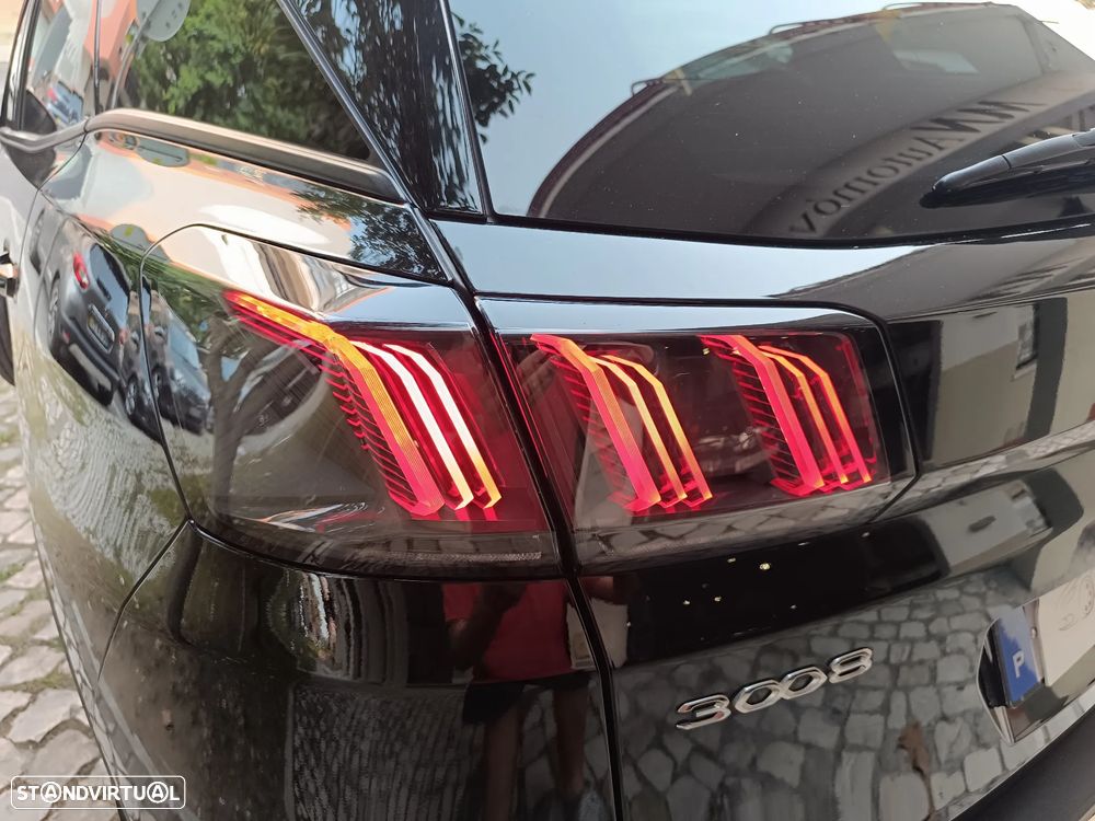 Peugeot 3008 1.2 PureTech Allure EAT8 - 4