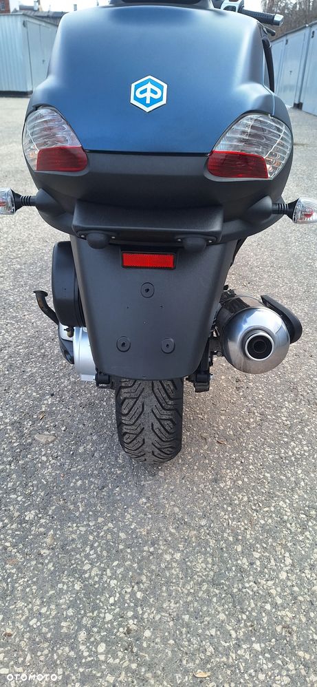 Piaggio MP-3 - 21