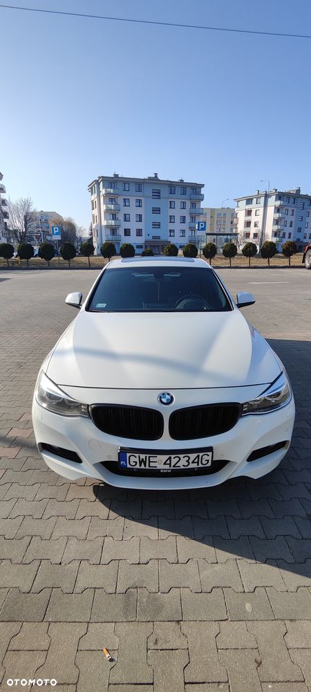 BMW 3GT 335i xDrive - 11