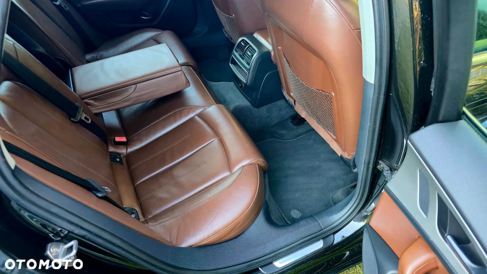 Audi A6 Avant 2.0 TDI DPF sport selection - 11