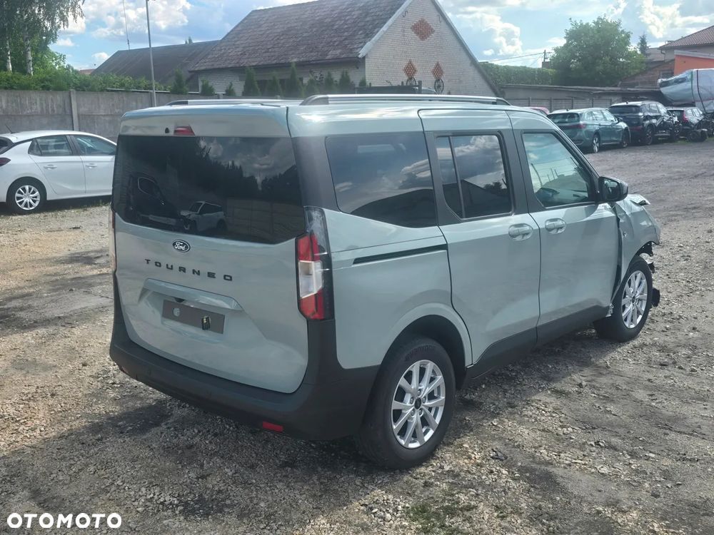 Ford Tourneo Courier ver-1-0-ecoboost-trend - 8