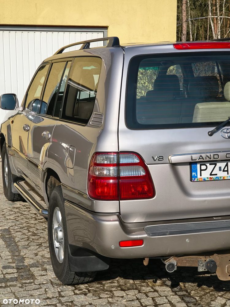 Toyota Land Cruiser 4.7 V8 - 2