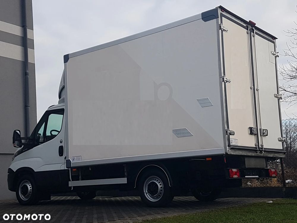 Iveco DAILY 6EP CHŁODNIA MROŹNIA IZOTERMA AGREGAT THERMO KING V-200 MAX GRZANIE ZASILANIE Z SILNIKA + ELEKTRYCZNE - 27