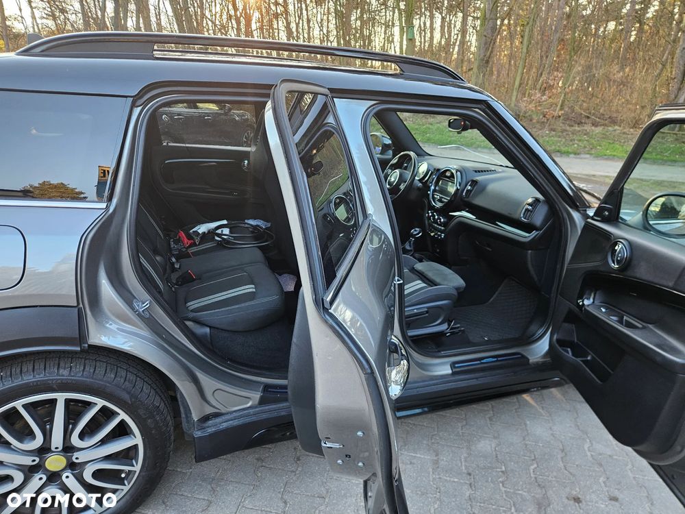 MINI Countryman Cooper SE ALL4 John Cooper Works Trim - 24