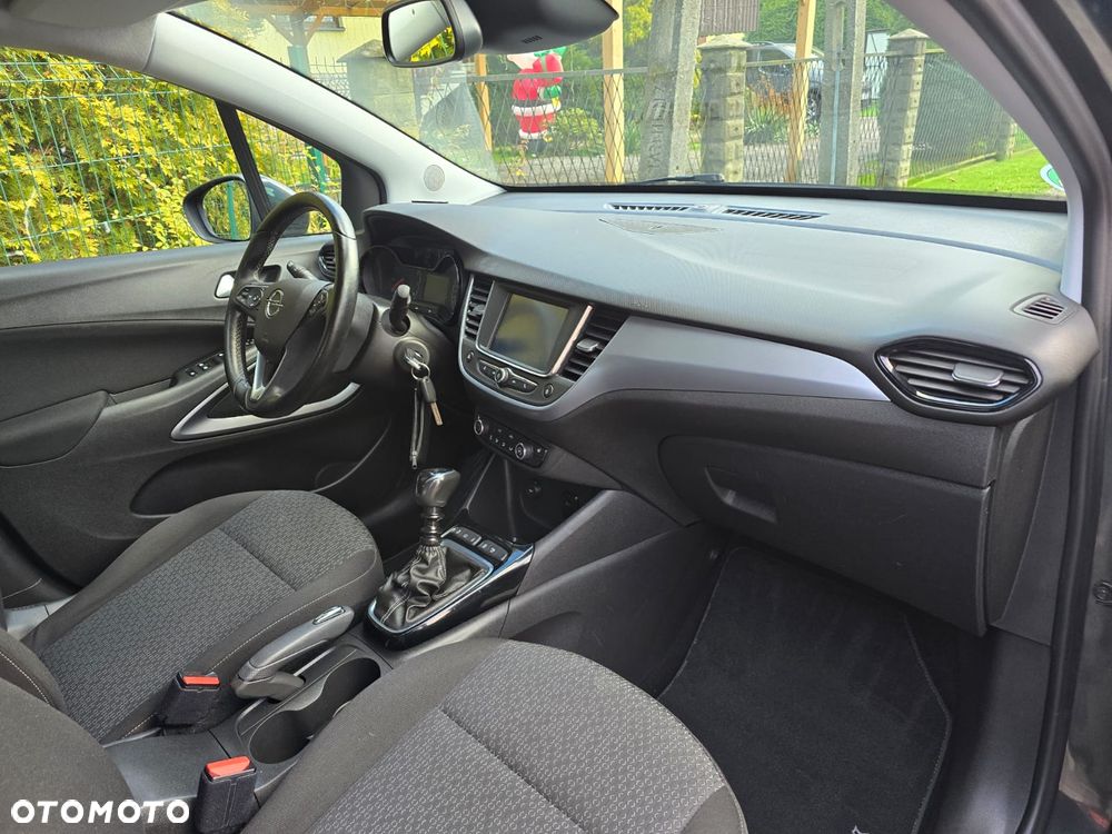 Opel Crossland X - 33