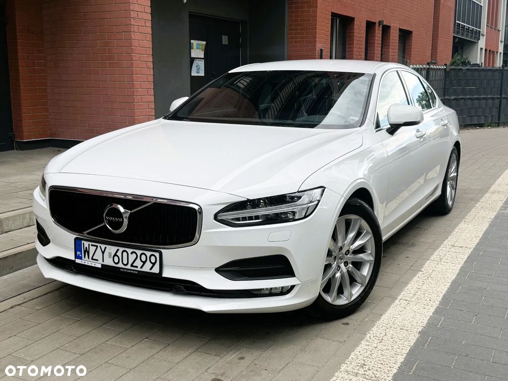 Volvo S90 D4 Momentum - 1