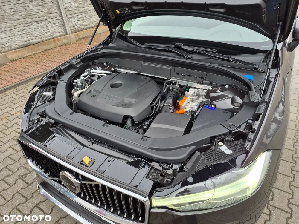 Volvo XC 60 T6 Plug-In Hybrid AWD Inscription - 28