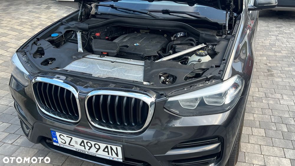 BMW X3 xDrive25d sport - 32