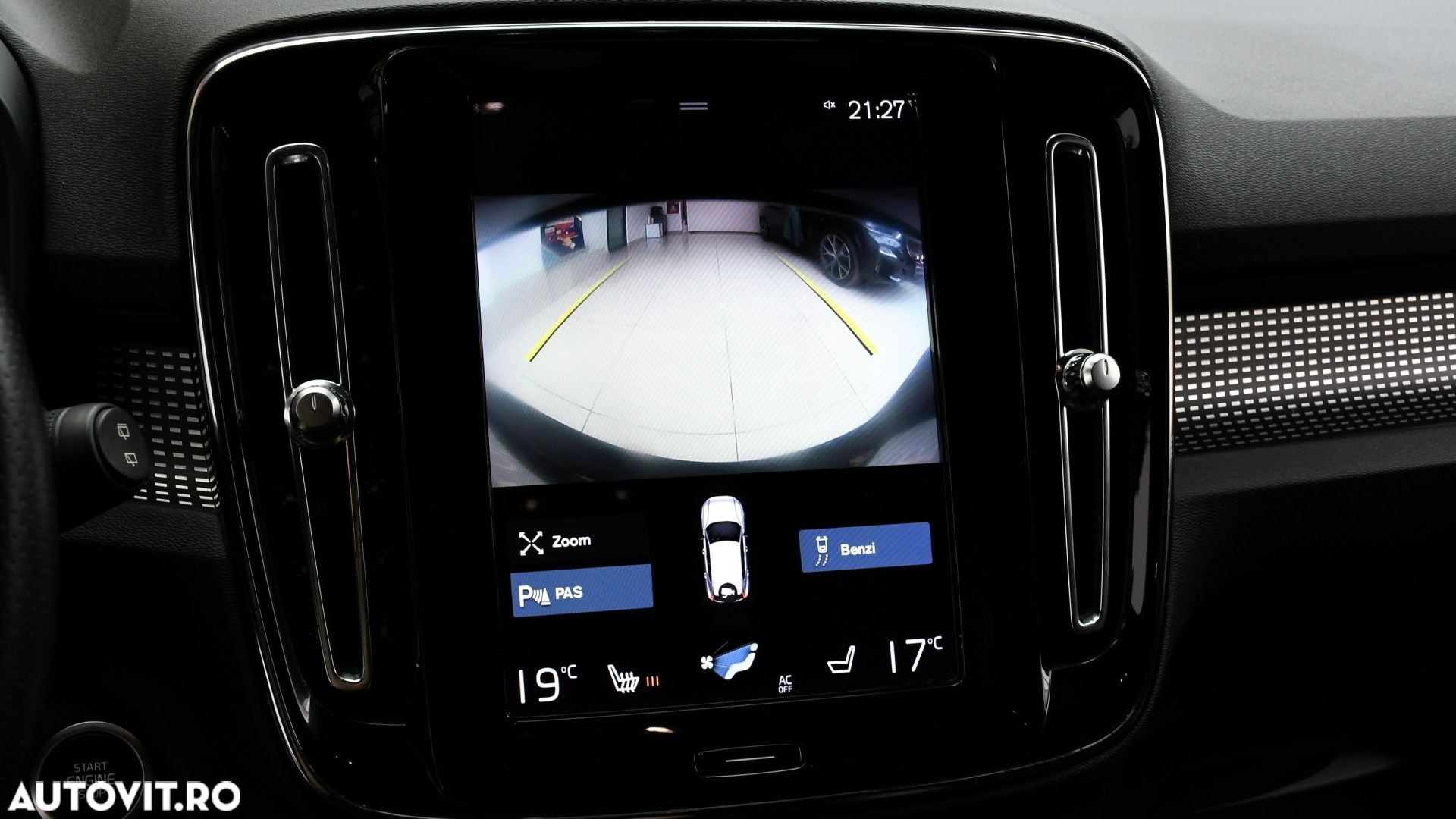 Volvo XC 40 D4 AWD Geartronic R-Design - 13