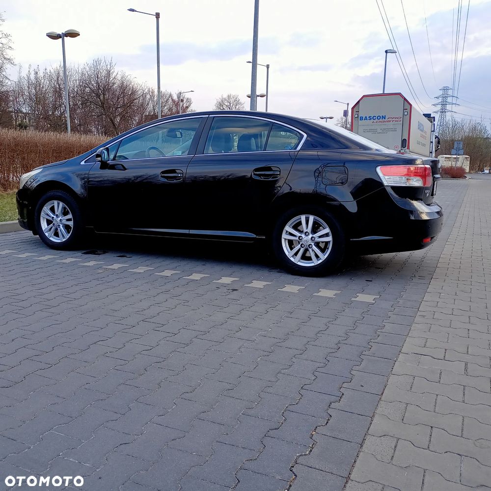 Toyota Avensis 1.8 Luna - 5