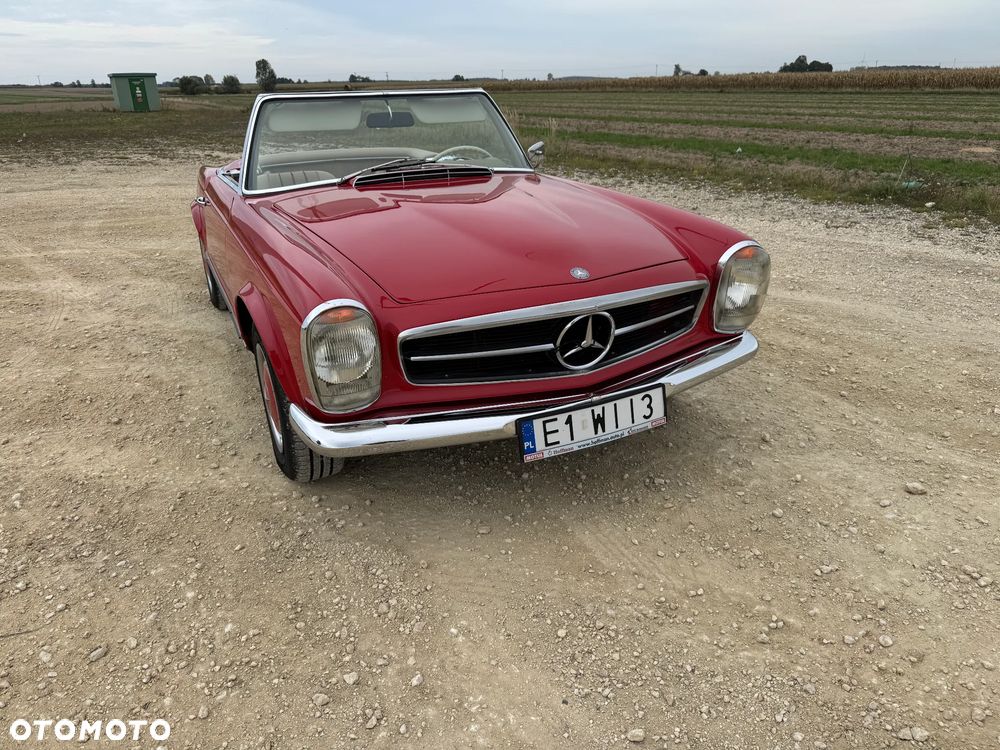 Mercedes-Benz SL - 24