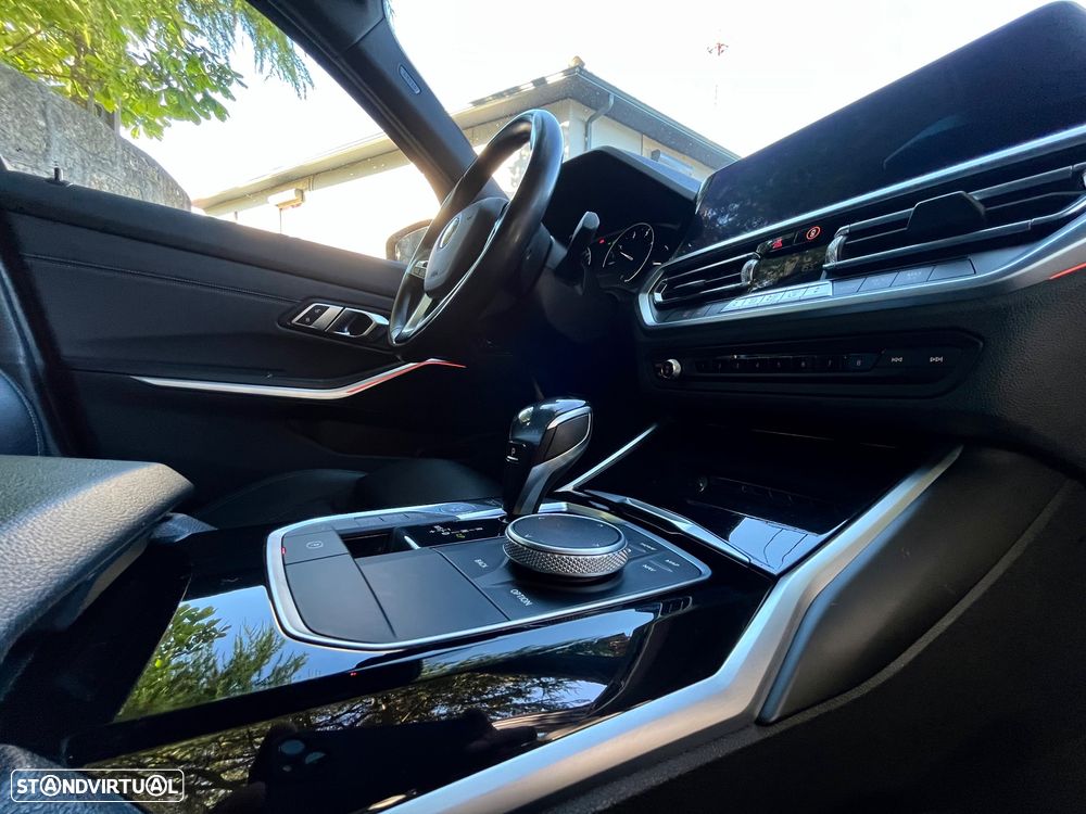 BMW 320 d Line Sport Auto - 27